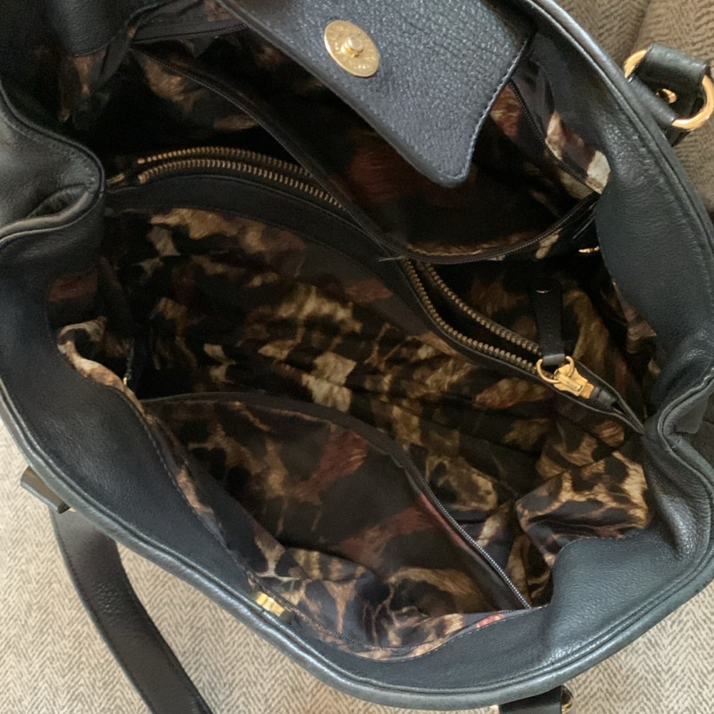Maxx New York Signature Purse - Picture 15 of 16